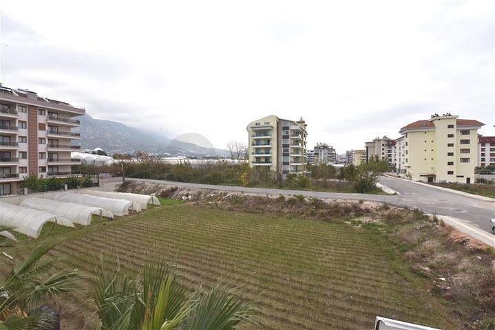 شقة 1+1 - مفروشة - ضمن مجمع قريب من البحر - في كاستل / الانيا 