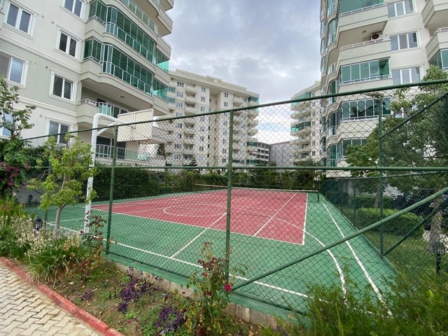 شقة 2 غرفة وصالة -قريبة من البحر -ضمن مجمع في توسمور / الانيا 