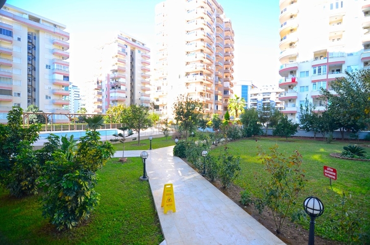 شقة غرفتين وصالة -مفروشة - طابق مرتفع - في مهموتلار / الانيا 