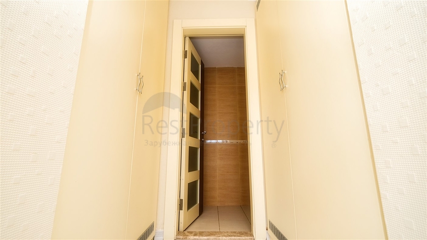 بنتهاوس من 4 غرف نوم 200 متر من شواطئ كونيالتي