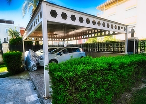 بنتهاوس من 4 غرف نوم 200 متر من شواطئ كونيالتي