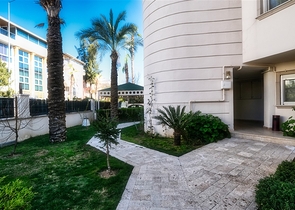 بنتهاوس من 4 غرف نوم 200 متر من شواطئ كونيالتي