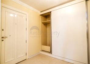 بنتهاوس من 4 غرف نوم 200 متر من شواطئ كونيالتي