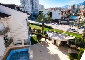 بنتهاوس من 4 غرف نوم 200 متر من شواطئ كونيالتي