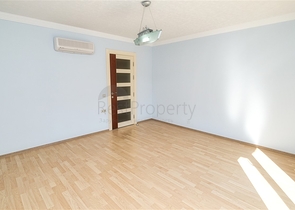 بنتهاوس من 4 غرف نوم 200 متر من شواطئ كونيالتي