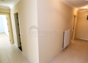 بنتهاوس من 4 غرف نوم 200 متر من شواطئ كونيالتي