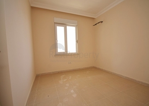 شقة 2 غرفة وصالة - ضمن مجمع سكني -في مهموتلار / الانيا 