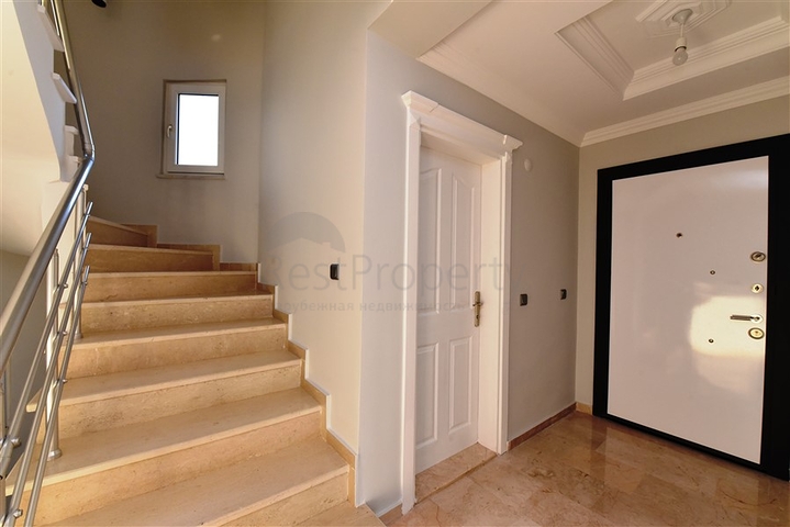 مناسبة للحصول على الجنسية التركية - فيلا مستقلة مع مسبح خاص - 4 غرف نوم وصالة - في مهموتلار / الانيا 