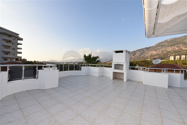 مناسبة للحصول على الجنسية التركية - فيلا مستقلة مع مسبح خاص - 4 غرف نوم وصالة - في مهموتلار / الانيا 