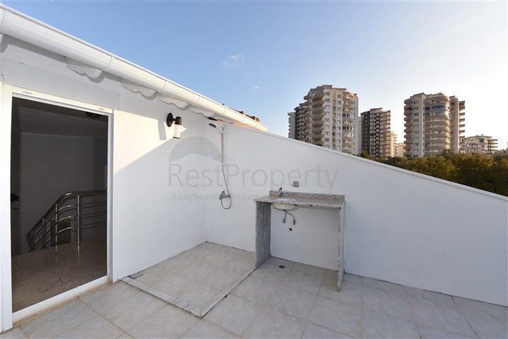 مناسبة للحصول على الجنسية التركية - فيلا مستقلة مع مسبح خاص - 4 غرف نوم وصالة - في مهموتلار / الانيا 