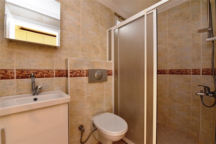 مناسبة للحصول على الجنسية التركية - فيلا مستقلة مع مسبح خاص - 4 غرف نوم وصالة - في مهموتلار / الانيا 