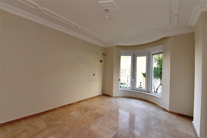 مناسبة للحصول على الجنسية التركية - فيلا مستقلة مع مسبح خاص - 4 غرف نوم وصالة - في مهموتلار / الانيا 