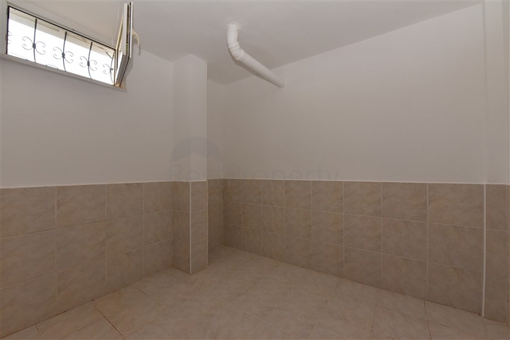 مناسبة للحصول على الجنسية التركية - فيلا مستقلة مع مسبح خاص - 4 غرف نوم وصالة - في مهموتلار / الانيا 