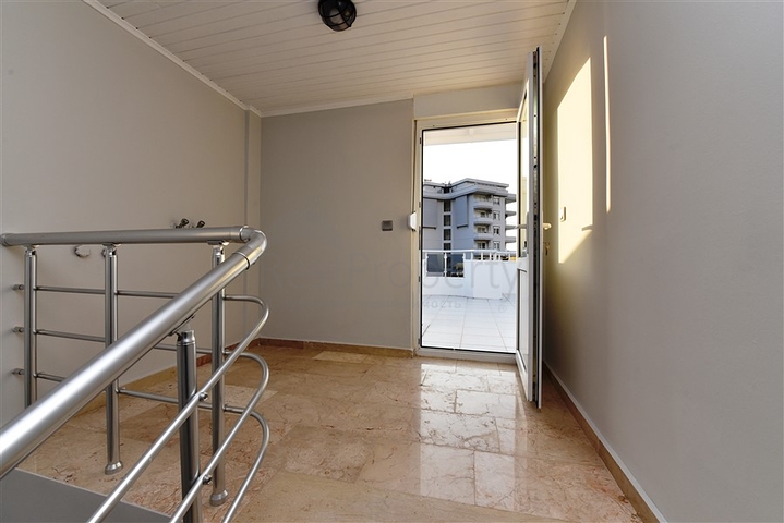 مناسبة للحصول على الجنسية التركية - فيلا مستقلة مع مسبح خاص - 4 غرف نوم وصالة - في مهموتلار / الانيا 