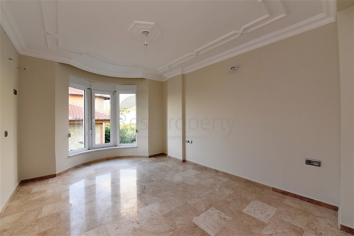 مناسبة للحصول على الجنسية التركية - فيلا مستقلة مع مسبح خاص - 4 غرف نوم وصالة - في مهموتلار / الانيا 