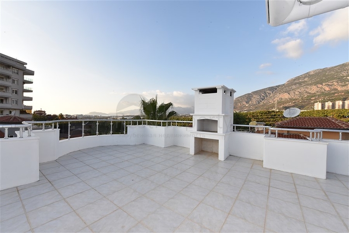 مناسبة للحصول على الجنسية التركية - فيلا مستقلة مع مسبح خاص - 4 غرف نوم وصالة - في مهموتلار / الانيا 