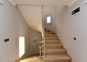 مناسبة للحصول على الجنسية التركية - فيلا مستقلة مع مسبح خاص - 4 غرف نوم وصالة - في مهموتلار / الانيا 