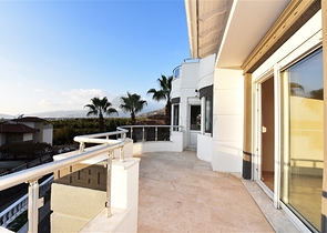 مناسبة للحصول على الجنسية التركية - فيلا مستقلة مع مسبح خاص - 4 غرف نوم وصالة - في مهموتلار / الانيا 