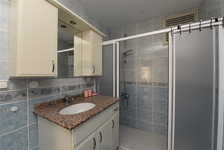 شقة 2 غرفة وصالة - مفروشة -قريب من البحر والاسواق -في مهموتلار / الانيا 