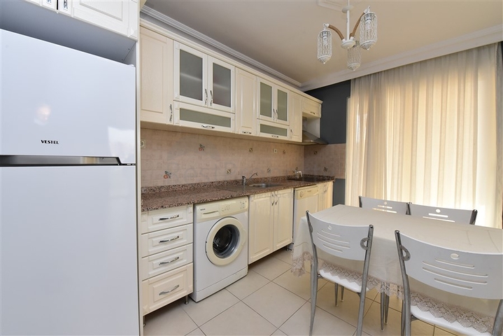 شقة 2 غرفة وصالة - مفروشة -قريب من البحر والاسواق -في مهموتلار / الانيا 