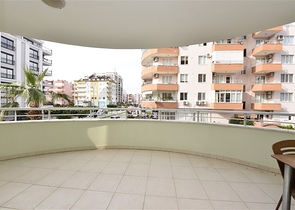 شقة 2 غرفة وصالة - مفروشة -قريب من البحر والاسواق -في مهموتلار / الانيا 