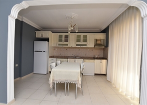 شقة 2 غرفة وصالة - مفروشة -قريب من البحر والاسواق -في مهموتلار / الانيا 