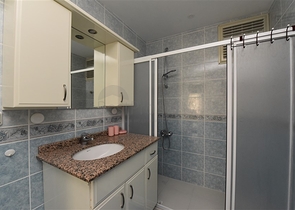 شقة 2 غرفة وصالة - مفروشة -قريب من البحر والاسواق -في مهموتلار / الانيا 