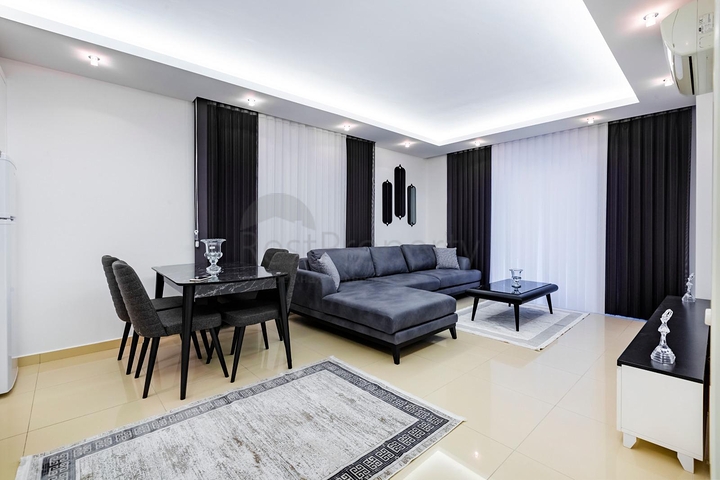 قريبة من شاطئ كليوباترا - شقة 1+1 - بالكون واسع - مجمع متكامل -في مركز الانيا 