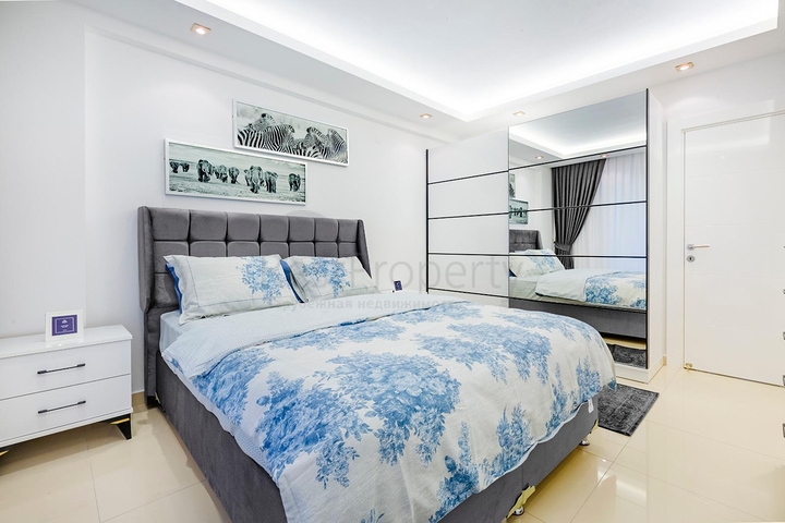 قريبة من شاطئ كليوباترا - شقة 1+1 - بالكون واسع - مجمع متكامل -في مركز الانيا 