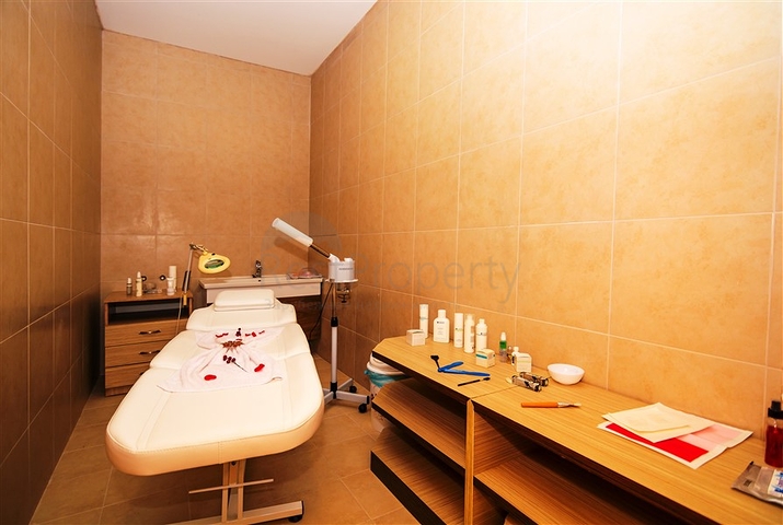 ضمن مجمع سكني حديث - شقة غرفة وصالة - مفروشة - في مهموتلار / الانيا 