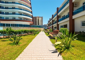 ضمن مجمع سكني حديث - شقة غرفة وصالة - مفروشة - في مهموتلار / الانيا 