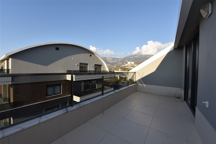 قريب من البحر وضمن مجمع حديث - دوبلكس 2 غرفة وصالة مع الاثاث - في كارجي جاك / الانيا 