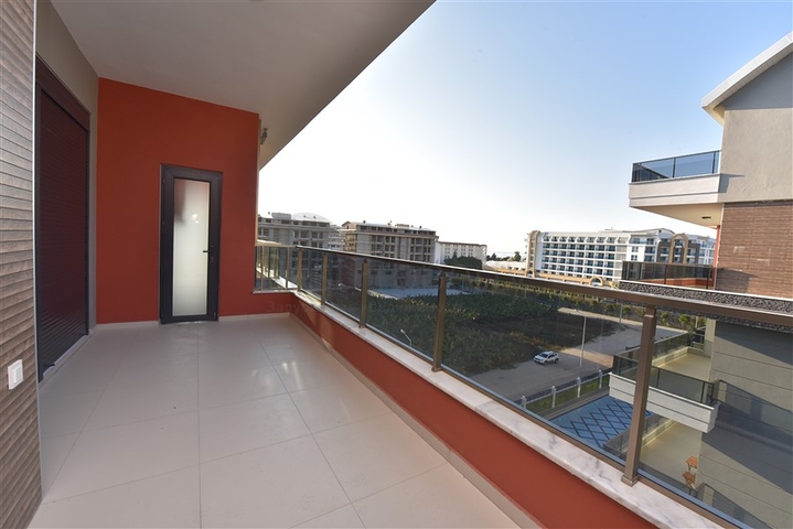 قريب من البحر وضمن مجمع حديث - دوبلكس 2 غرفة وصالة مع الاثاث - في كارجي جاك / الانيا 