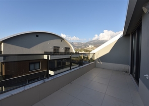 قريب من البحر وضمن مجمع حديث - دوبلكس 2 غرفة وصالة مع الاثاث - في كارجي جاك / الانيا 