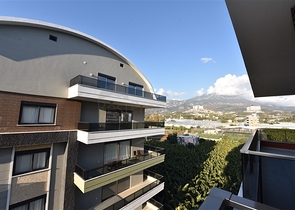 قريب من البحر وضمن مجمع حديث - دوبلكس 2 غرفة وصالة مع الاثاث - في كارجي جاك / الانيا 