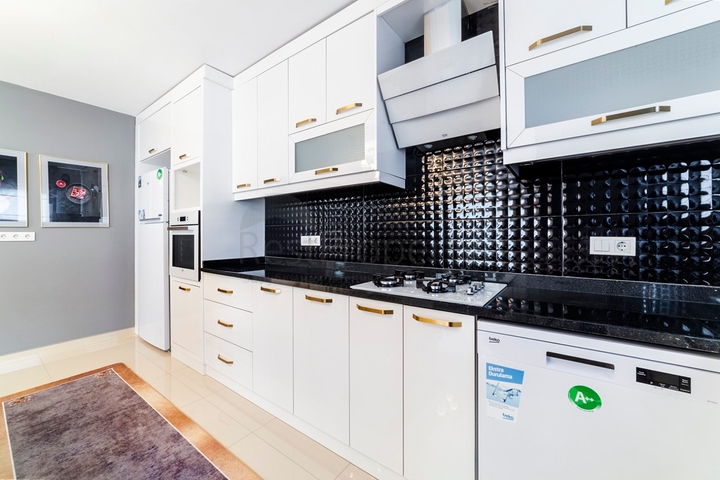 طابق مرتفع - شقة غرفتين وصالة - مفروشة - في مهموتلار / الانيا 