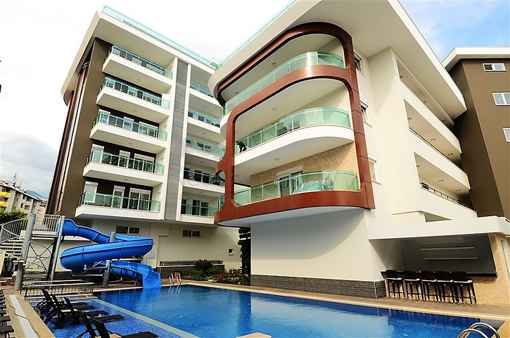 شقة للإيجار في وسط ألانيا