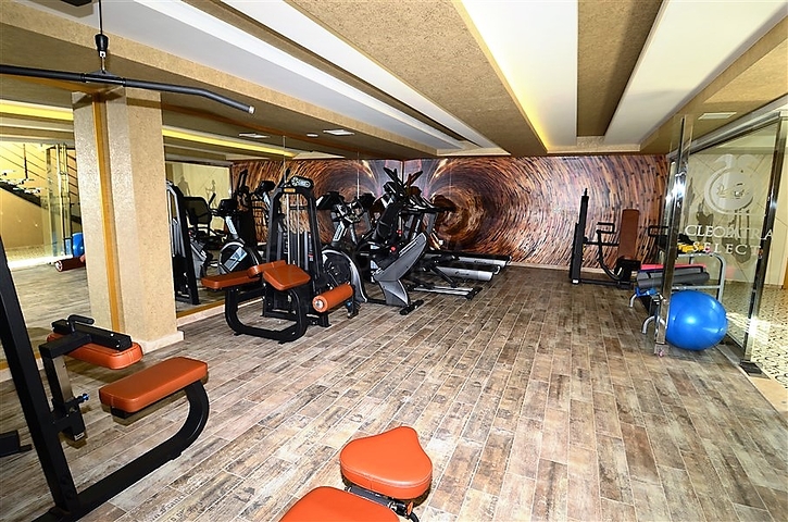 شقة للإيجار في وسط ألانيا