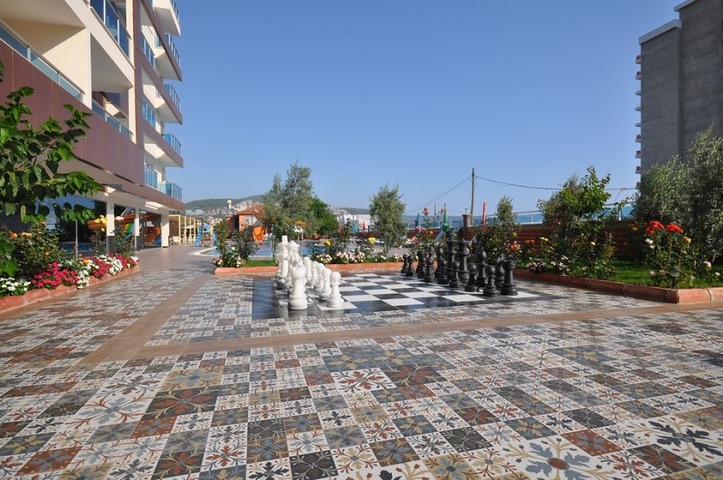 ضمن مجمع يضم كافة الخدمات - شقة 2 غرفة وصالة مفروشة -في مهموتلار / الانيا 