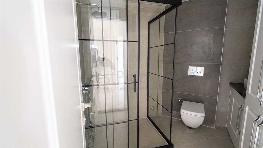 شقق على مسافة قريبة من البحر في أنطاليا