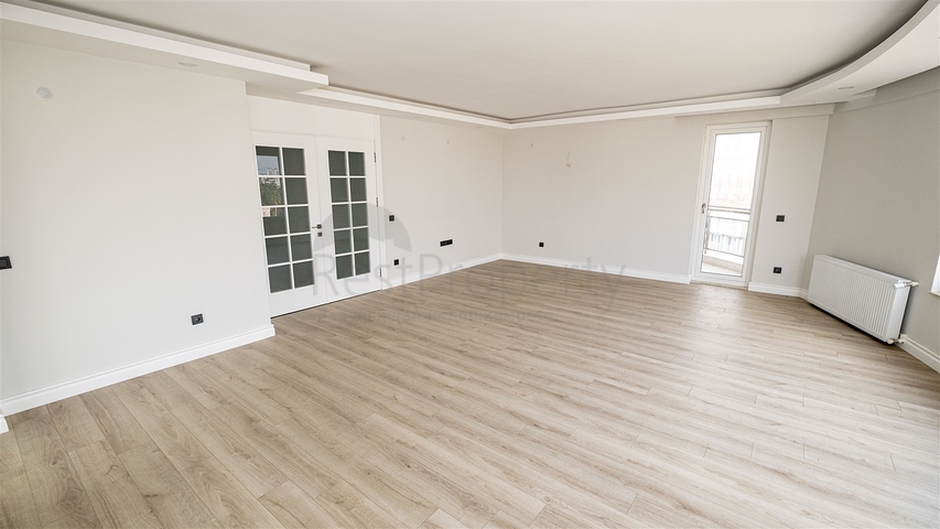 شقق على مسافة قريبة من البحر في أنطاليا