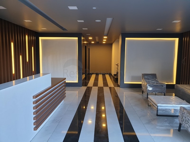 مجمع فاخر - ضمن اول صف على البحر - شقة 1+1 - في مهموتلار / الانيا 