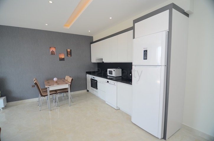 مجمع فاخر - ضمن اول صف على البحر - شقة 1+1 - في مهموتلار / الانيا 