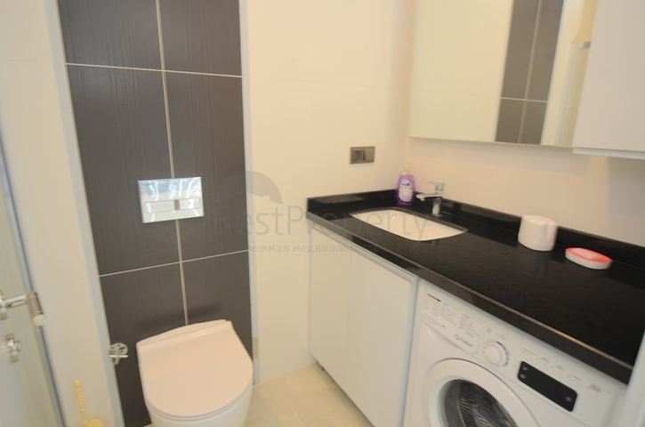 مجمع فاخر - ضمن اول صف على البحر - شقة 1+1 - في مهموتلار / الانيا 