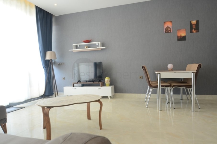 مجمع فاخر - ضمن اول صف على البحر - شقة 1+1 - في مهموتلار / الانيا 