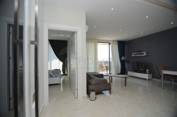 مجمع فاخر - ضمن اول صف على البحر - شقة 1+1 - في مهموتلار / الانيا 