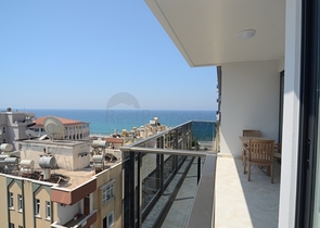 مجمع فاخر - ضمن اول صف على البحر - شقة 1+1 - في مهموتلار / الانيا 