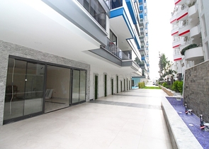 مجمع فاخر - ضمن اول صف على البحر - شقة 1+1 - في مهموتلار / الانيا 