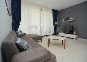 مجمع فاخر - ضمن اول صف على البحر - شقة 1+1 - في مهموتلار / الانيا 