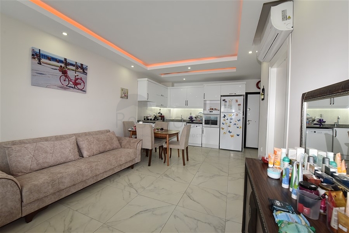 شقة غرفة وصالة مفروشة - بالكون مغلق - ضمن مجمع - في مهموتلار / الانيا 